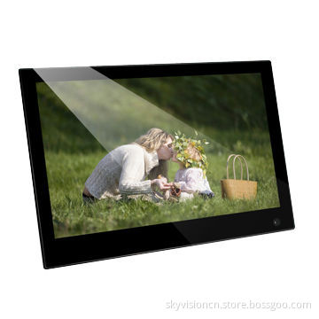14-inch digital photo frame with high resolution, table stander and wall mountable